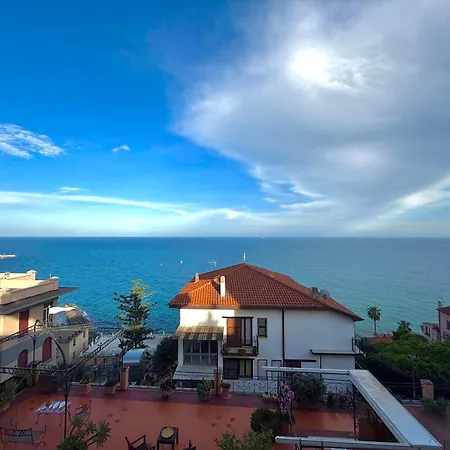 Sea Vibes House * Imperia